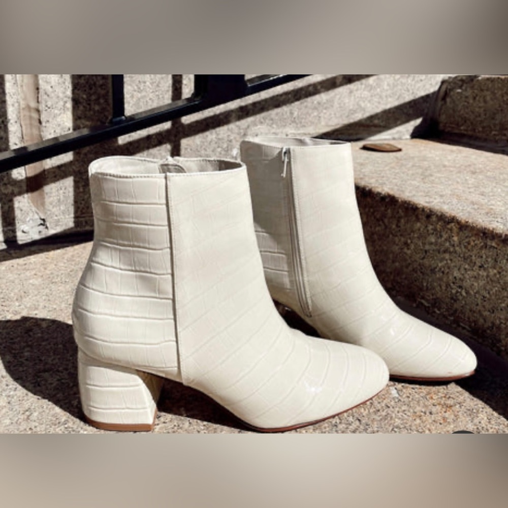 Lane 201 Dayla Croc Bootie